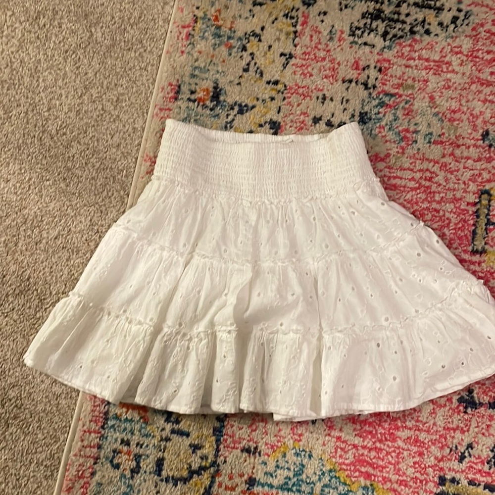 *never worn* AE ruffle skirt